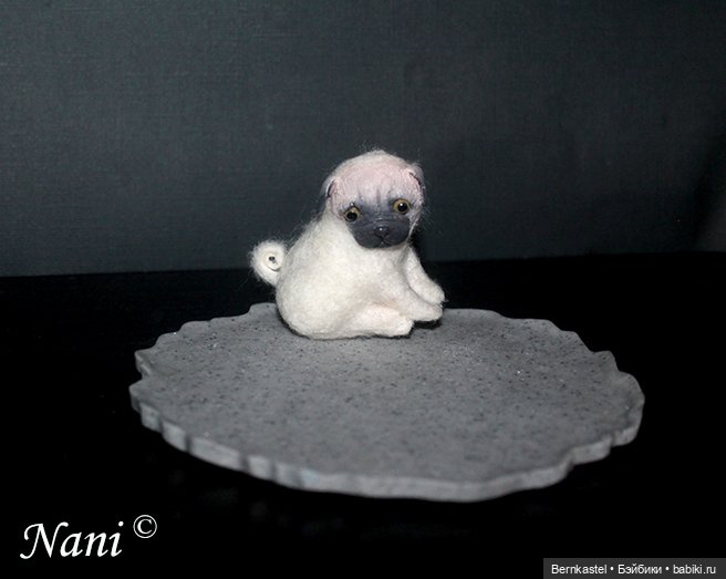 Полезный мопсик — Игрушки в смешанной технике (мех и глина): Арт (фото 5)