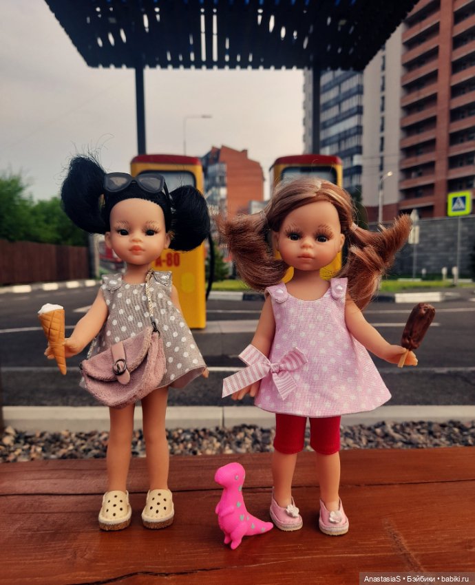 Как девчонки в автопарк ходили