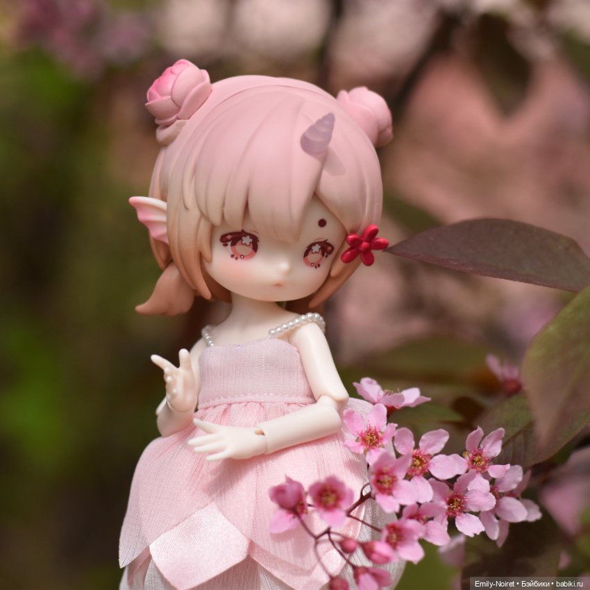 Розовая черемуха — Коллекции игровых кукол (Playline): фото полок (фото 5)