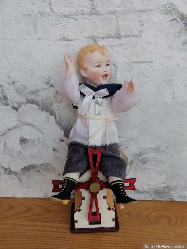 Герман наряжается — Редкие антикварные куклы и реплики: воск (фото 3)