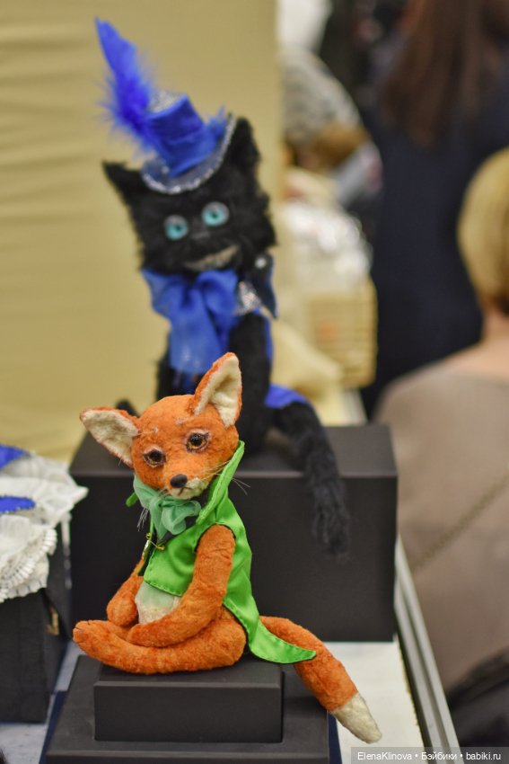 Весенний бал кукол: мордочки, существа и прочие сущности