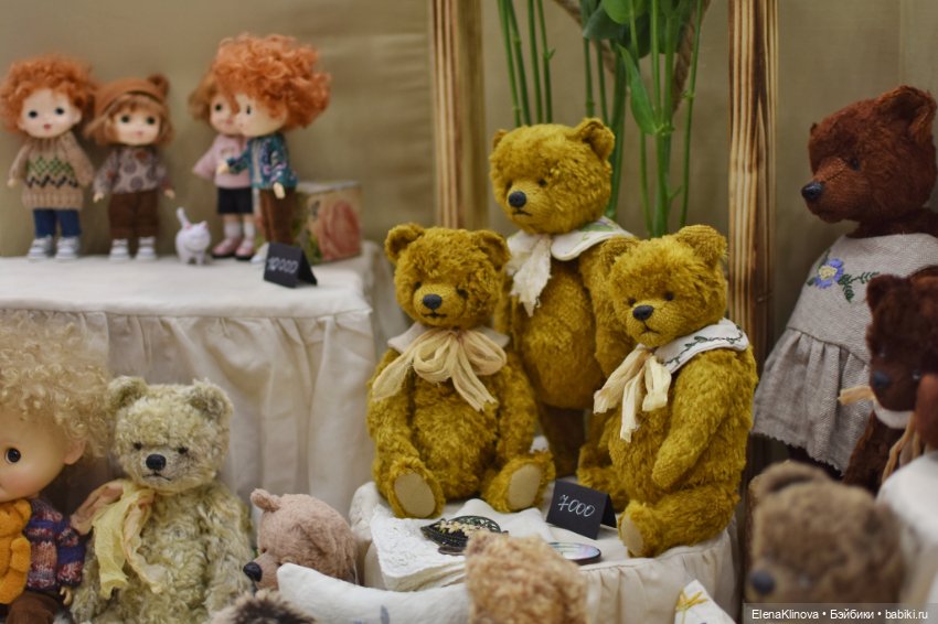 Весенний бал кукол: мордочки, существа и прочие сущности