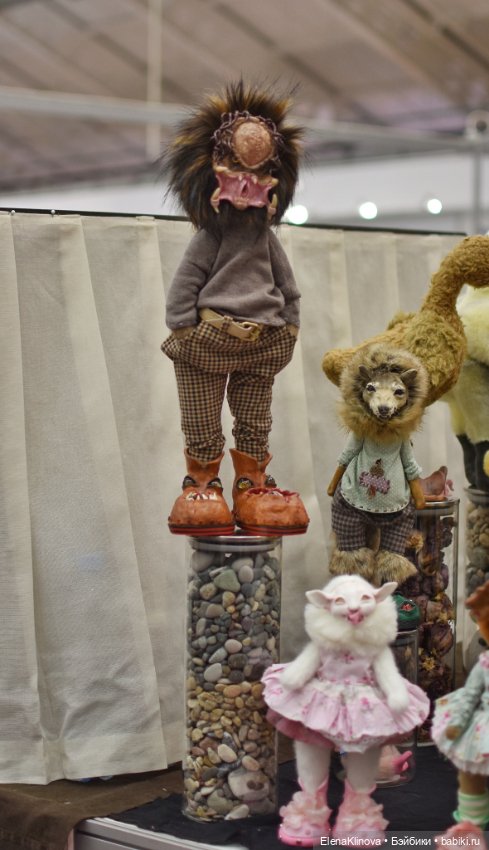 Весенний бал кукол: мордочки, существа и прочие сущности