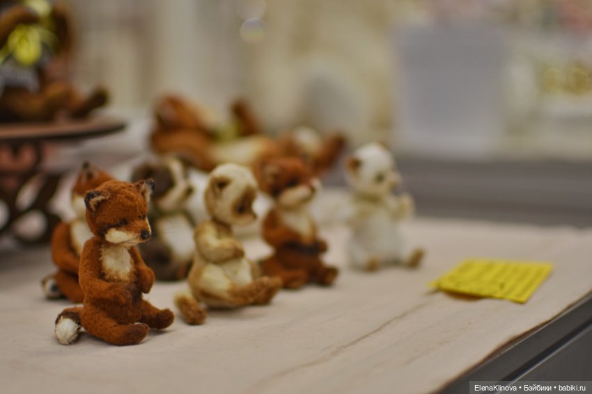 Весенний бал кукол: мордочки, существа и прочие сущности