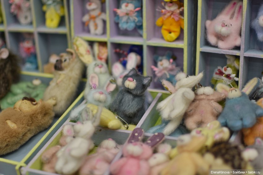 Весенний бал кукол: мордочки, существа и прочие сущности