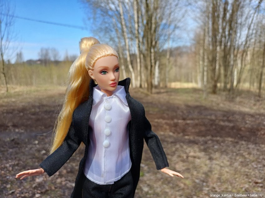 Первая прогулка Юли — Аналоги Барби и куклы 1/6: клоны 90 (фото 9)