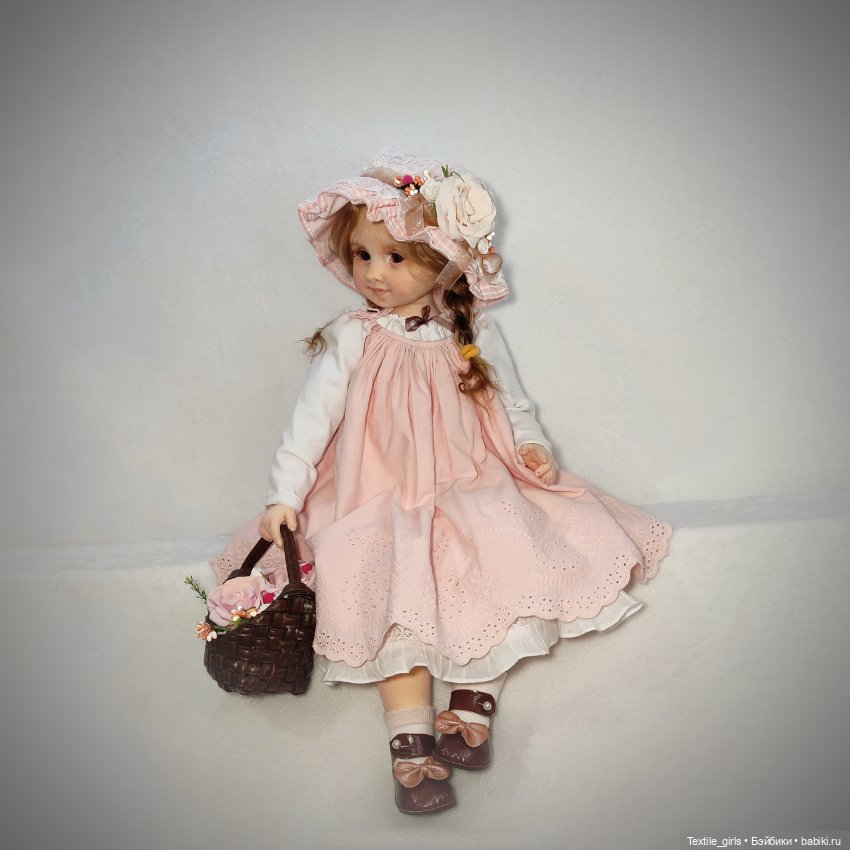 Эмилия. Авторская текстильная кукла (фото 2)