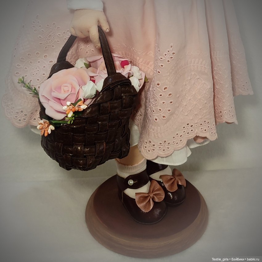 Эмилия. Авторская текстильная кукла (фото 4)