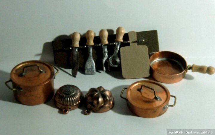 Фото подборка с аукционов с антикварной и винтажной кукольной миниатюрой