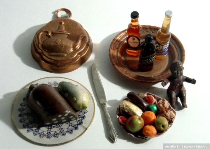 Фото подборка с аукционов с антикварной и винтажной кукольной миниатюрой (фото 8)