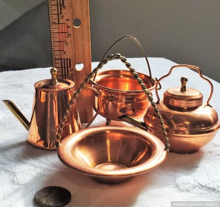 Фото подборка с аукционов с антикварной и винтажной кукольной миниатюрой