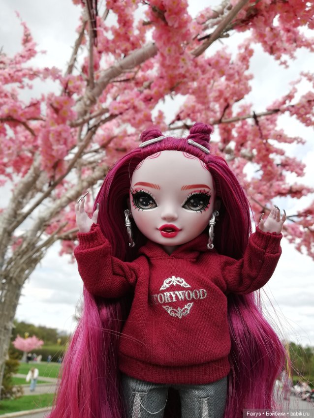 Подружки rainbow high в поисках сакуры