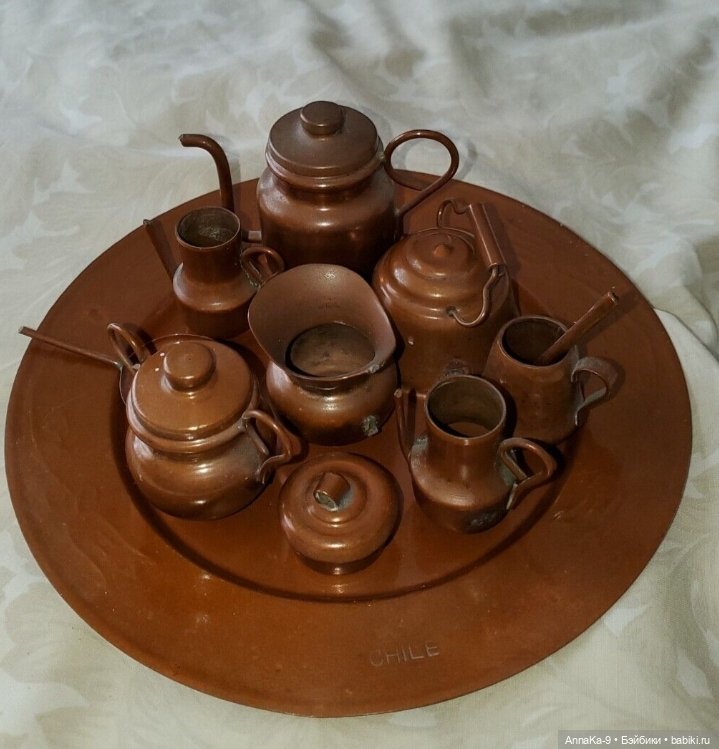 Фото подборка с аукционов с антикварной и винтажной кукольной миниатюрой, медь