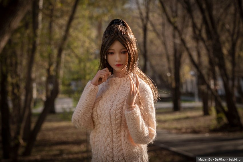 Мэнди в парке, весна 2024 (фото 7)