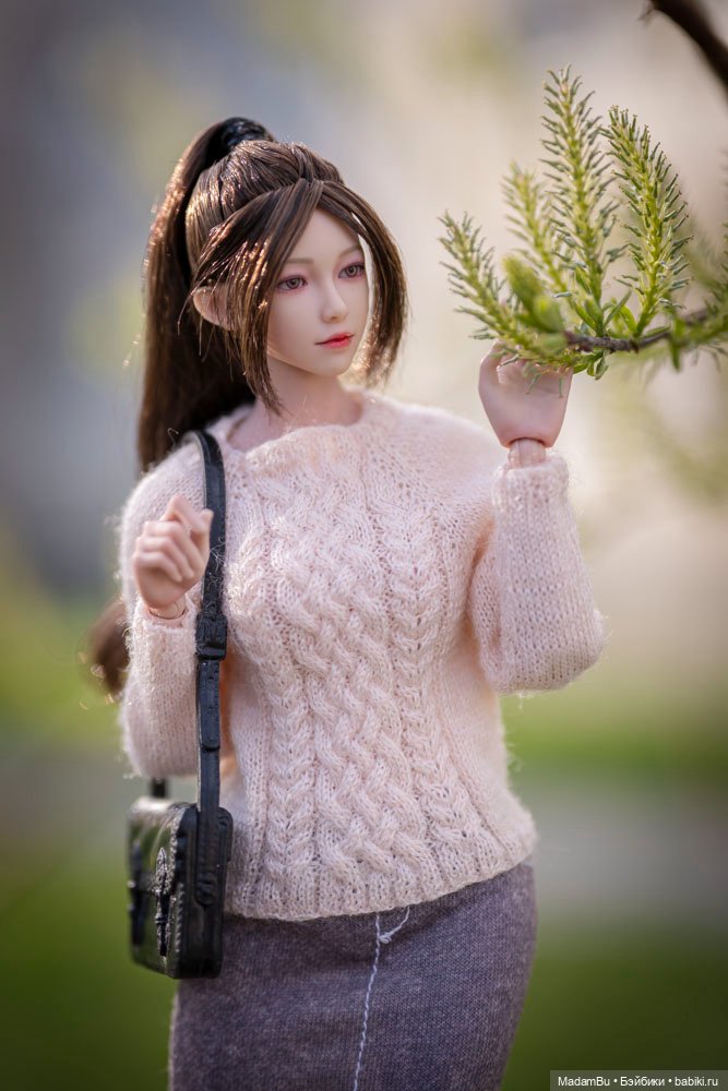 Мэнди в парке, весна 2024 (фото 5)