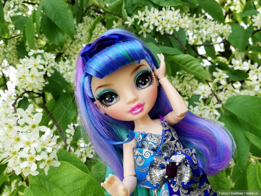 А ты засунул куклу в цветы (фото 2)