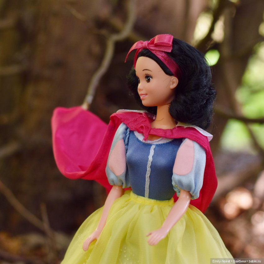 Весенняя прогулка — Коллекции игровых кукол (Playline): фото полок