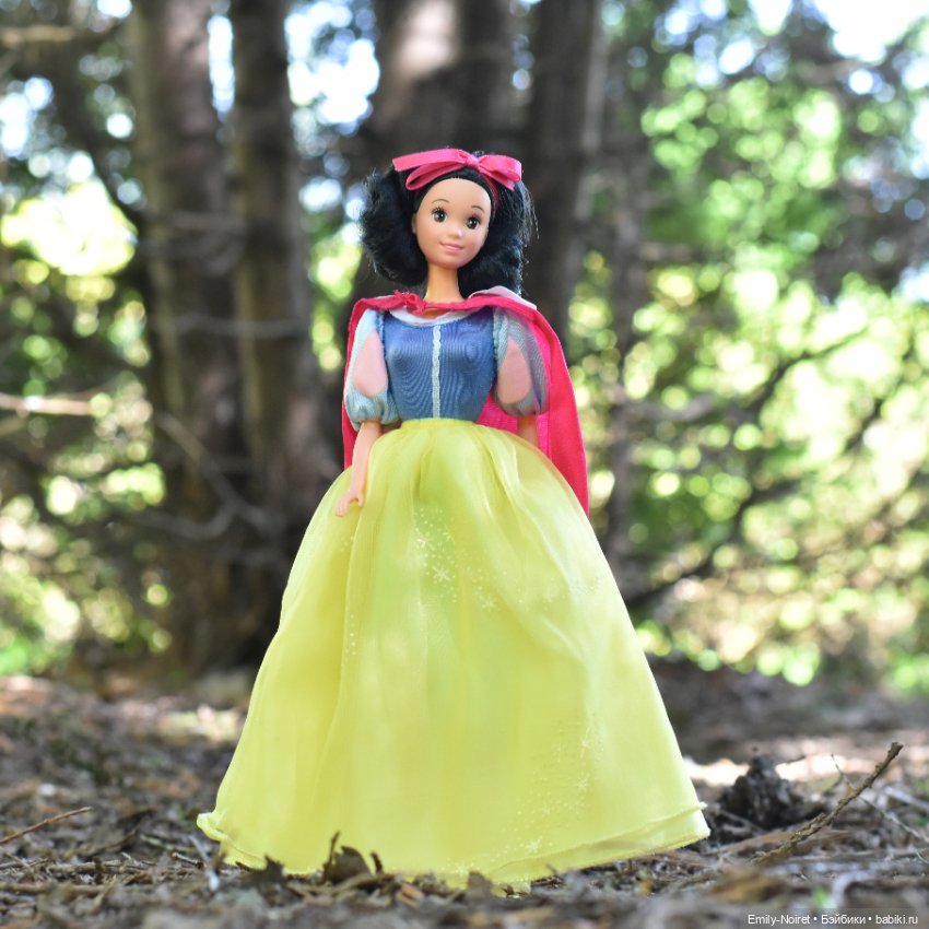 Весенняя прогулка — Коллекции игровых кукол (Playline): фото полок