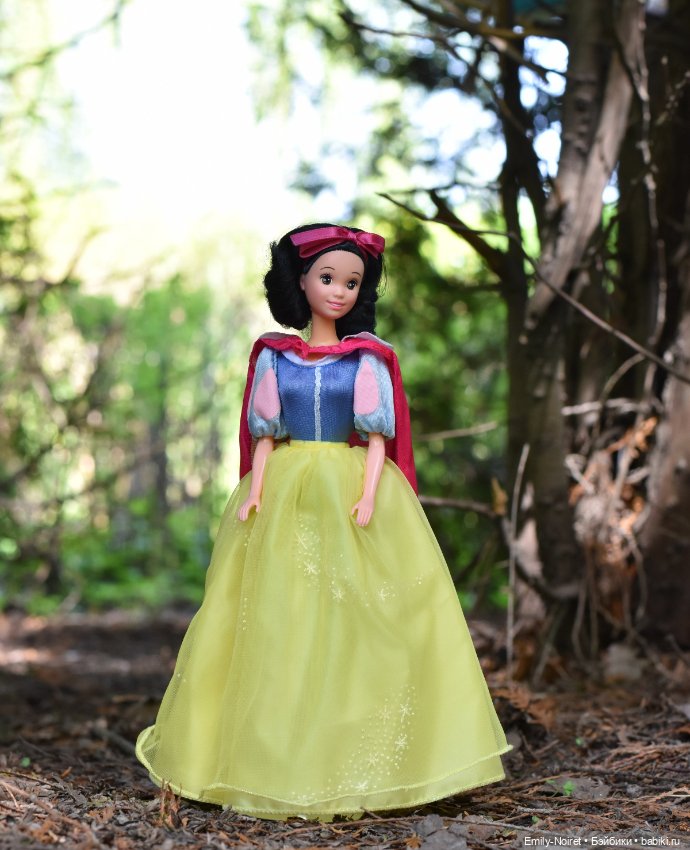 Весенняя прогулка — Коллекции игровых кукол (Playline): фото полок (фото 10)