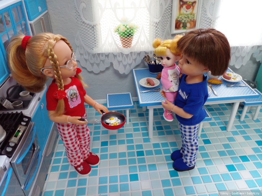 Обычный выходной день в кукольной семейке (фото 3)
