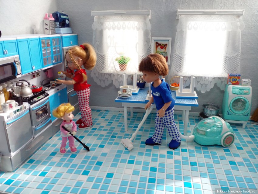 Обычный выходной день в кукольной семейке (фото 6)