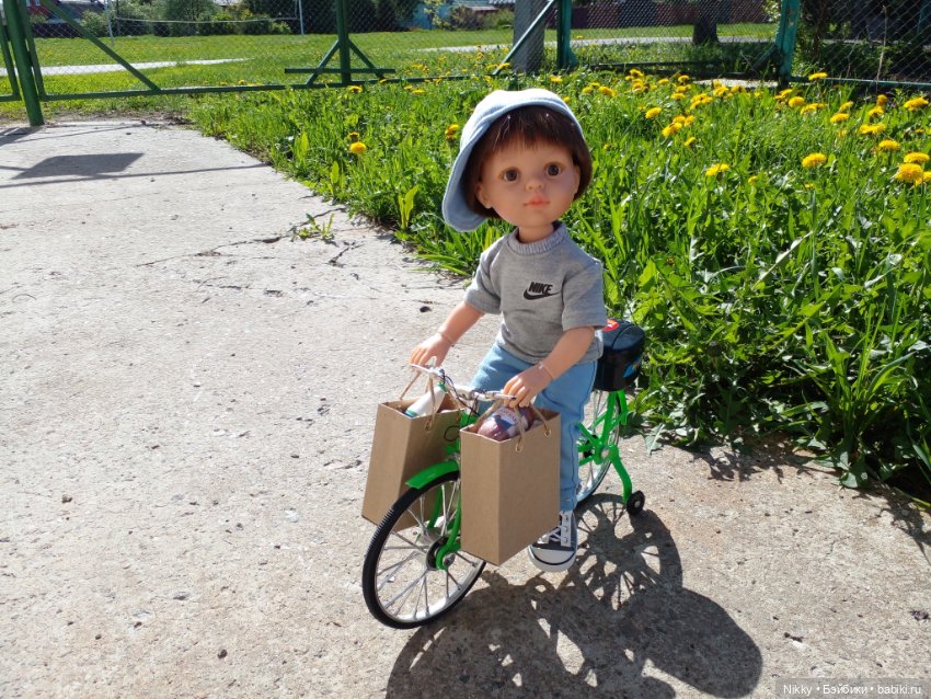 Обычный выходной день в кукольной семейке