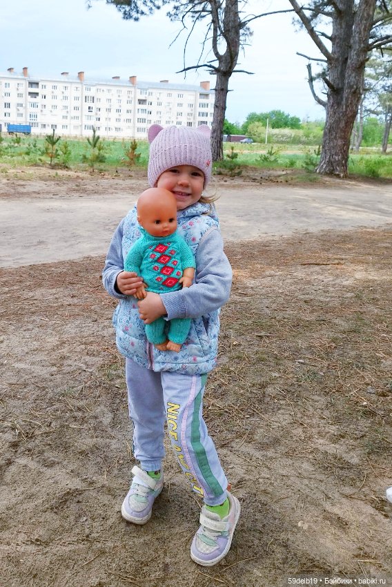 Антошка с Верой на прогулке (фото 6)