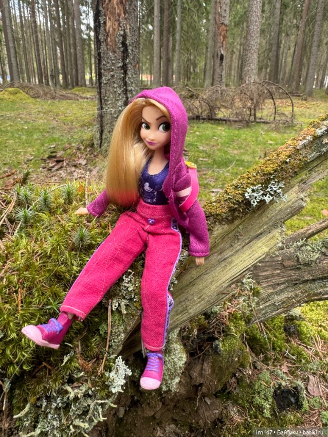 Рапунцель в лесу — Куклы Disney Animators и Принцессы Диснея: Disney Store