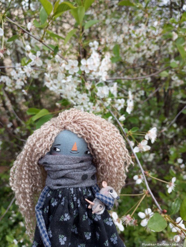 Весеннее, цветочное — Коллекции игровых кукол (Playline): фото полок