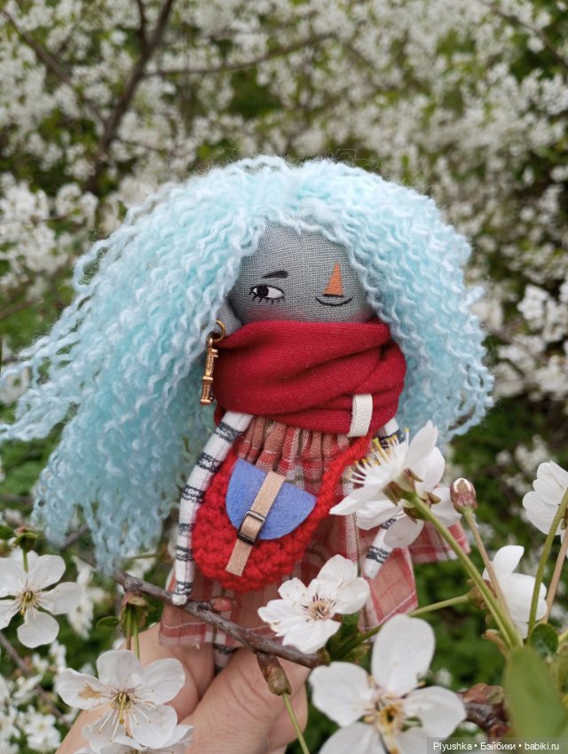 Весеннее, цветочное — Коллекции игровых кукол (Playline): фото полок (фото 5)