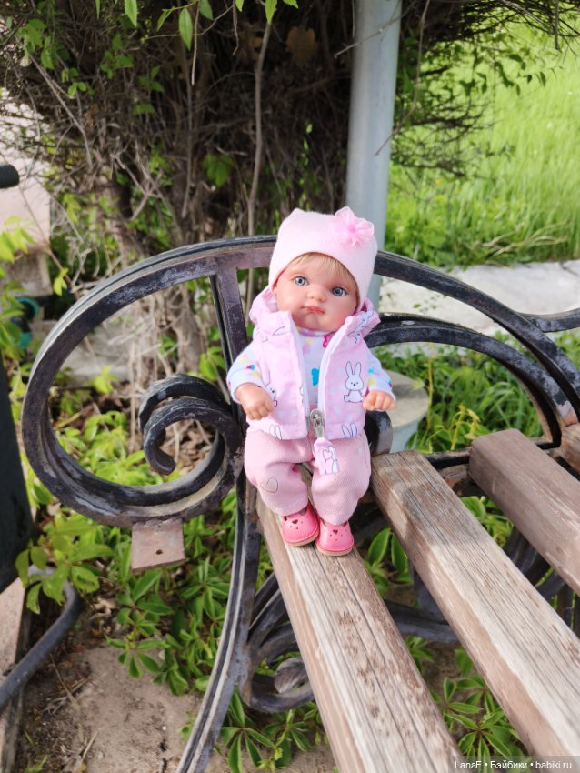 Весна, весна...Эльза вышла погулять! (Пепита pepita Antonio huan)