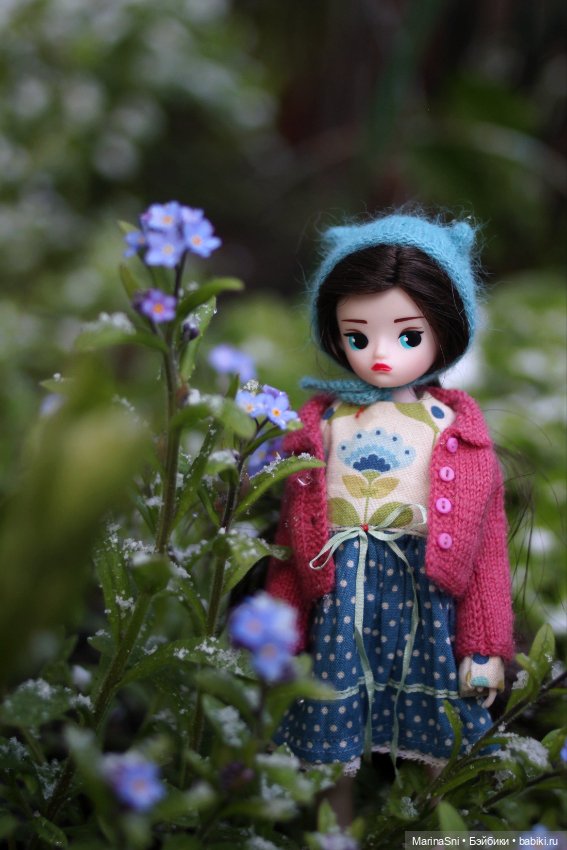 Зоя Redberry и снег в мае