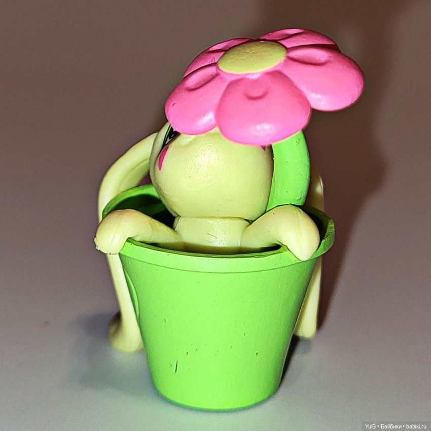 Весенние зайки Пиглет — Фигурки Киндер Сюрприз (Kinder) (фото 8)