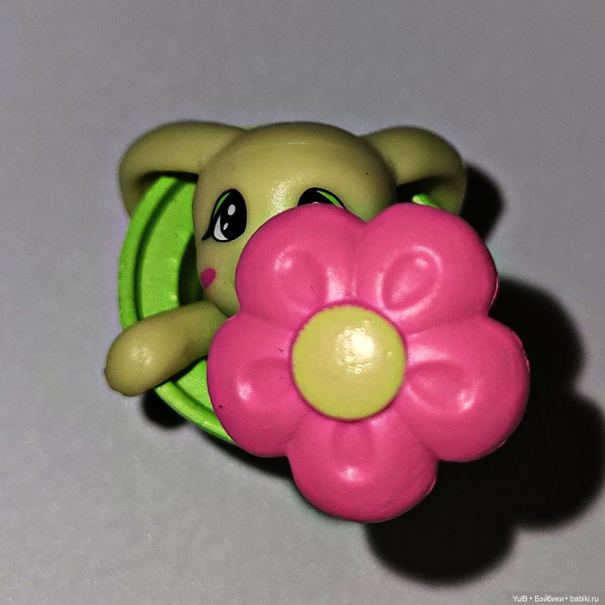 Весенние зайки Пиглет — Фигурки Киндер Сюрприз (Kinder)