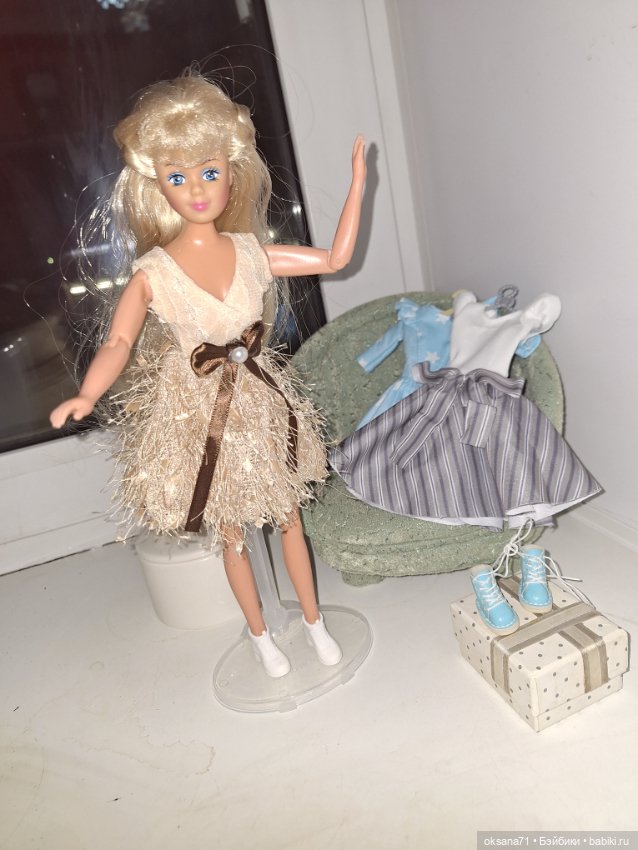 Наряды для Петры — Одежда и обувь для кукол своими руками: фото (фото 2)