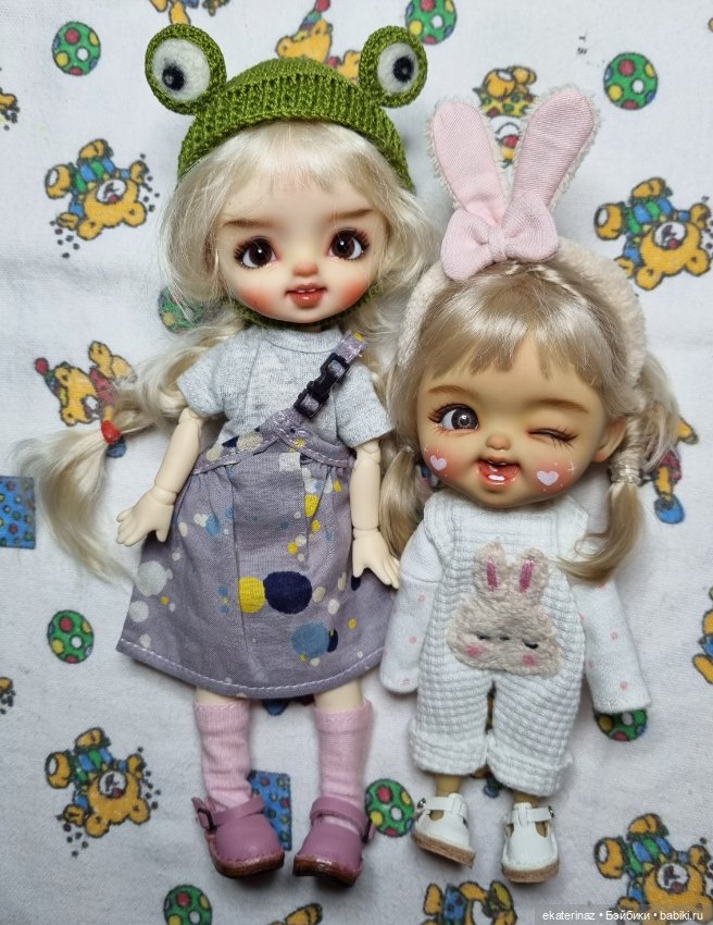 А вот и девочка постарше приехала