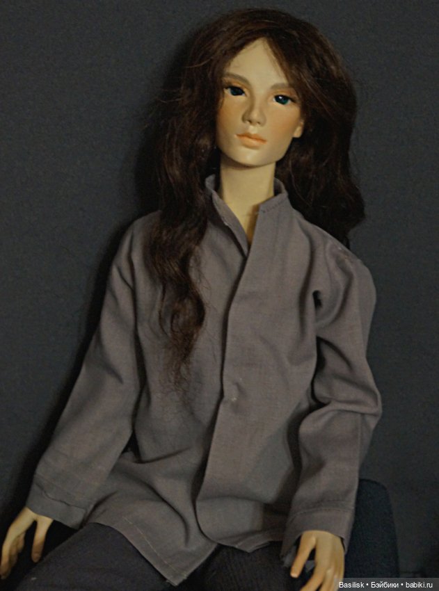 Юноша в серой рубашке — Авторские шарнирные куклы своими руками: лепка (фото 7)