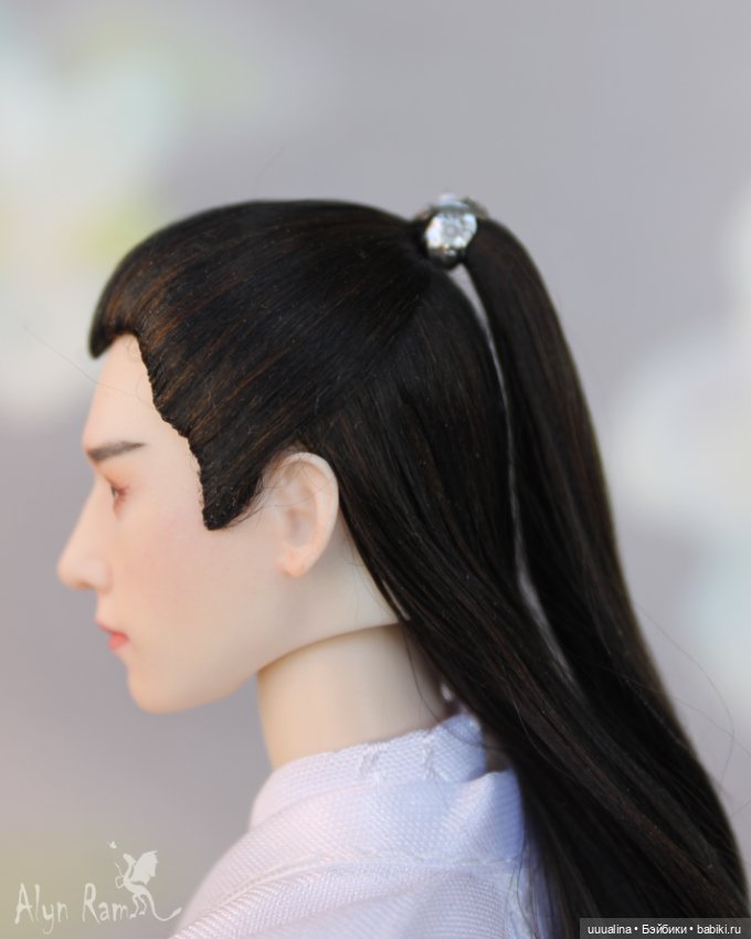 ООАК моего авторства Ло Юньси (Лео Ло)