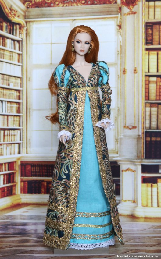 Коллекция платьев "Надо больше золота"