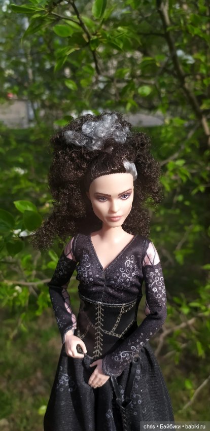 Беллатриса Лестрейндж ( Портретная кукла актрисы Элены Бонем Картер) (фото 2)