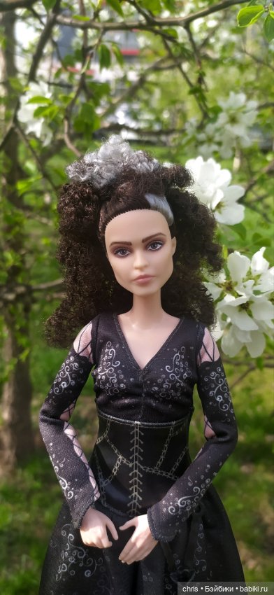 Беллатриса Лестрейндж ( Портретная кукла актрисы Элены Бонем Картер)