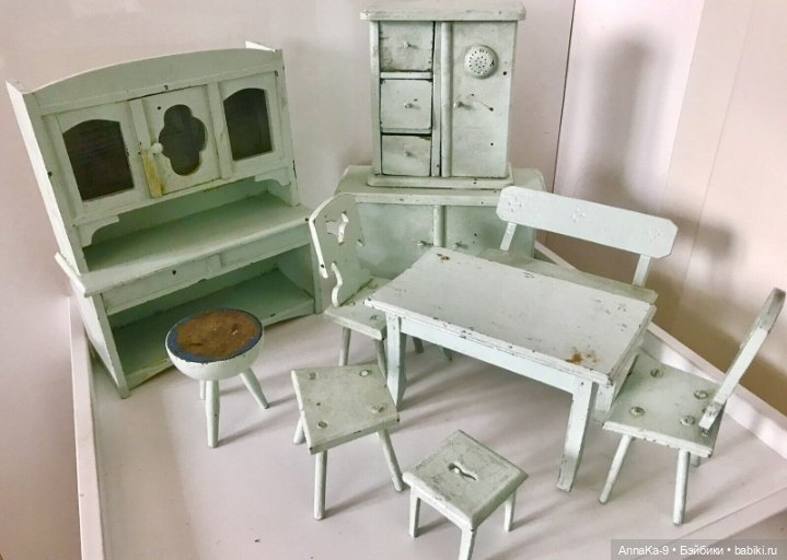 Подборка антикварных белых буфетов для кукол, продолжение (фото 4)