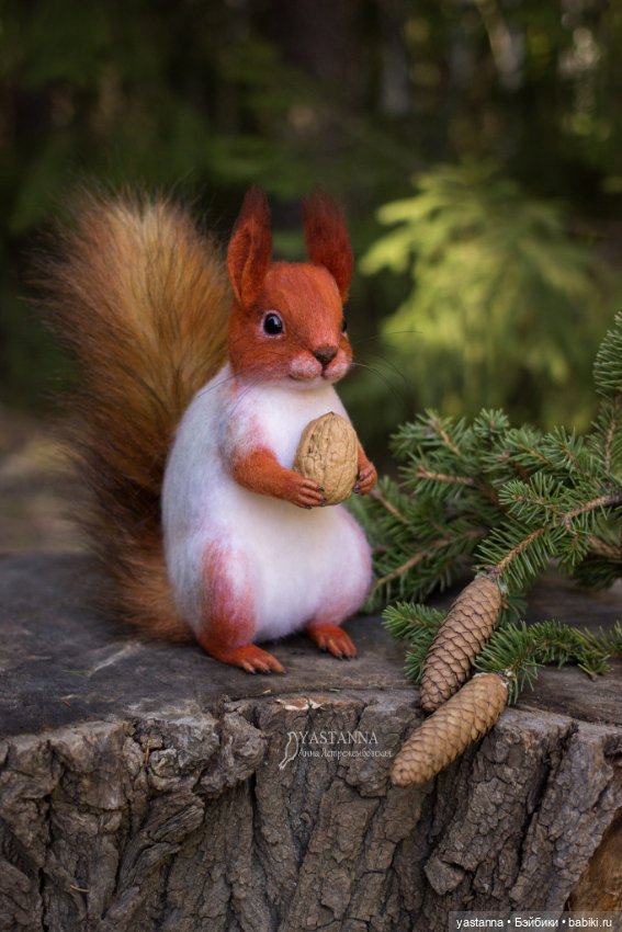 Белка — Валяные игрушки из шерсти: сухое валяние