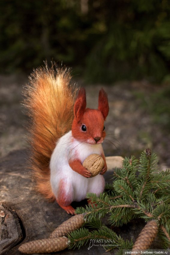 Белка — Валяные игрушки из шерсти: сухое валяние (фото 3)