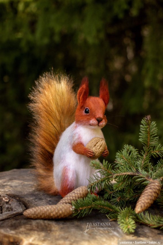 Белка — Валяные игрушки из шерсти: сухое валяние (фото 2)