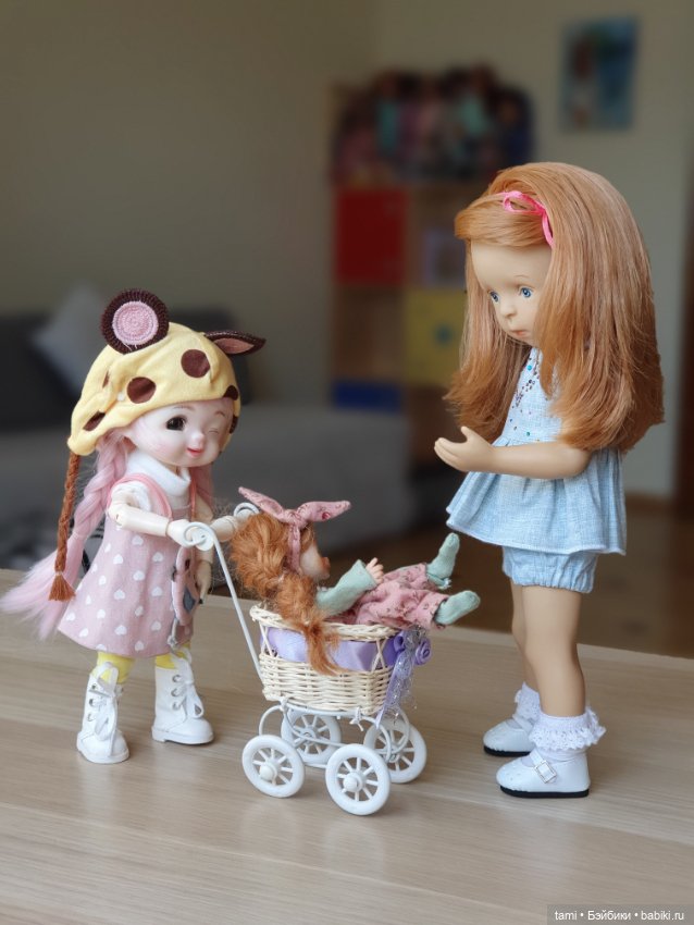 Неспокойная малышка и няньки (фото 8)