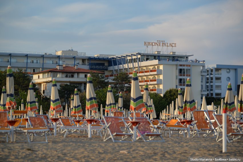 Горы море и немного кукол