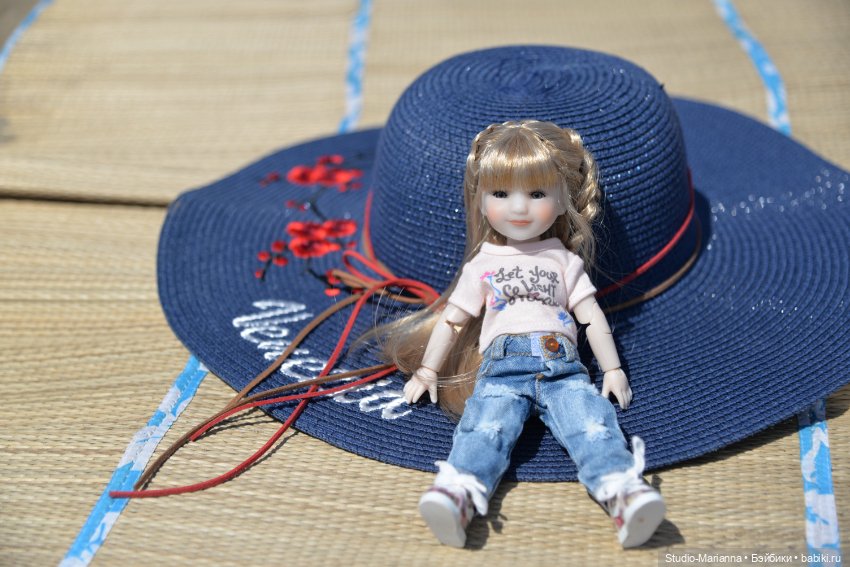 Горы море и немного кукол