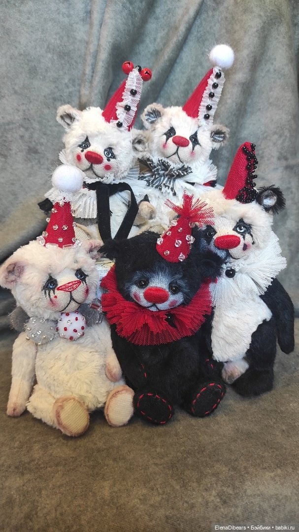 Мимы, клоунята или Пьерошки