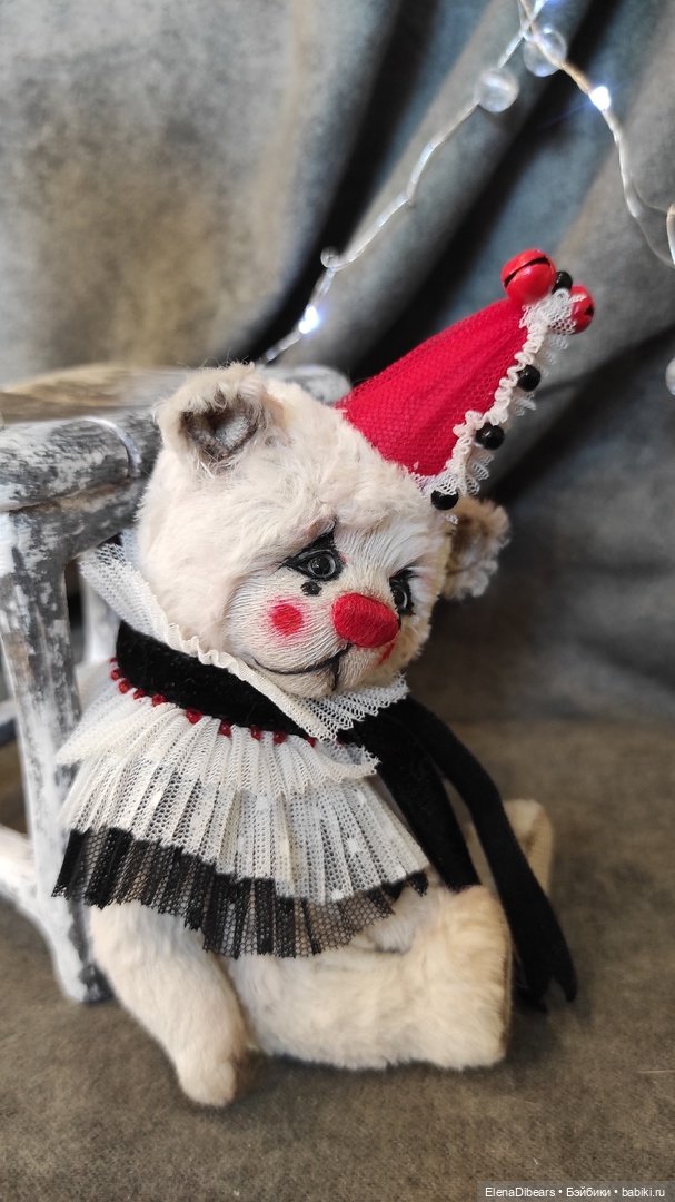 Мимы, клоунята или Пьерошки